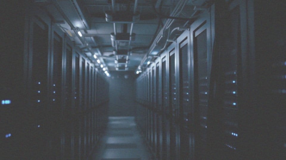 Jak długo trwa usunięcie danych po zakończeniu procesu?