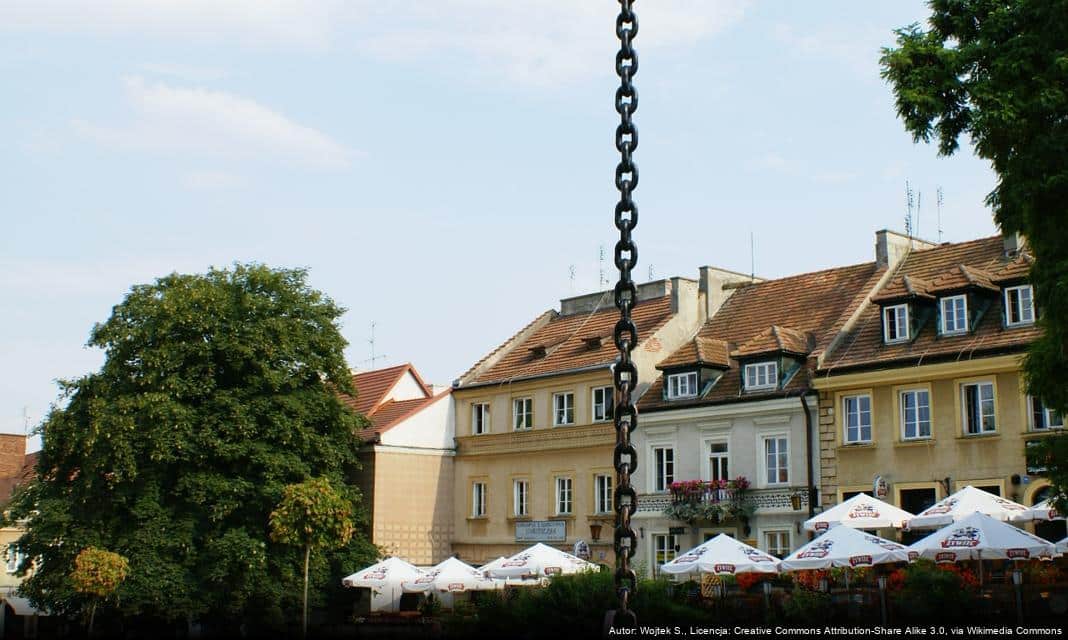 Kreatywne warsztaty rodzinne „Pluszowe dynie” w Sandomierzu